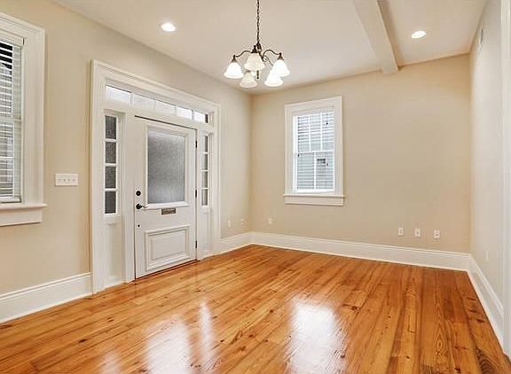 5th image of 1002 Jackson Ave #F