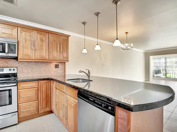 2840 SW 13th Street #104, Delray Beach, FL 33445