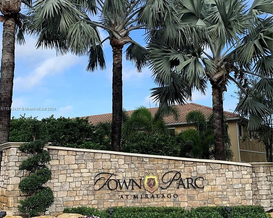 1st image of 9599 Town Parc Cir S