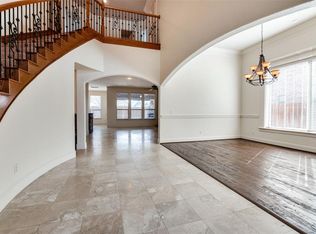8004 Canyon Oak Dr, North Richland Hills, TX 76182