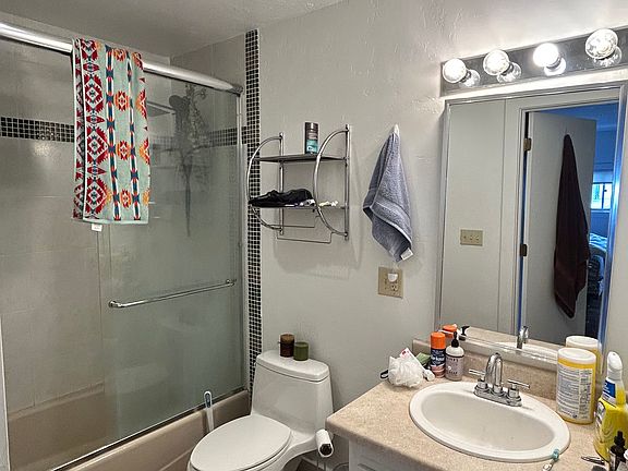 4th image of 628 Cranmer Ave #114-B