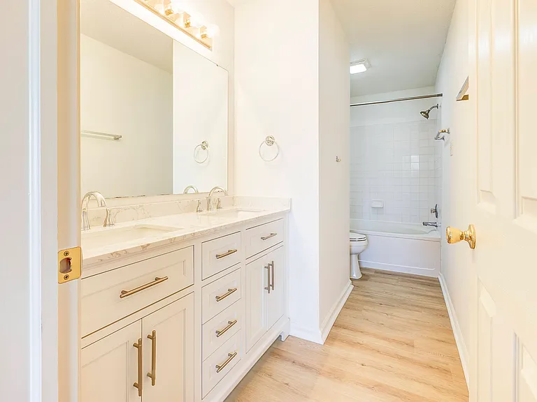 348 Atherton Dr — Photo 6