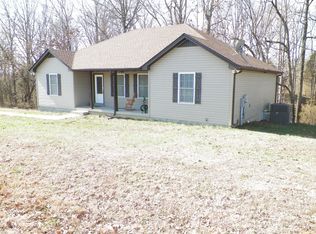 65 Brady Cole Ln, Lafayette, TN 37083