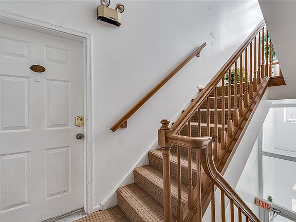 3rd image of 4319 Lindell Blvd APT G