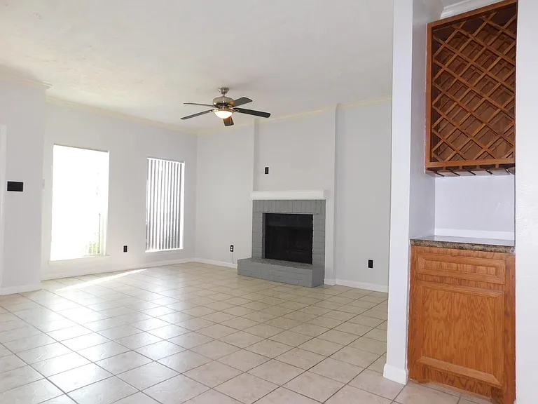11710 Southlake Dr #23 — Photo 2