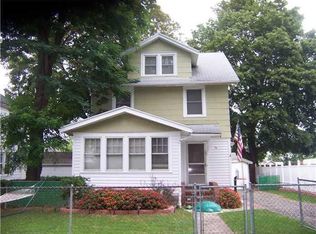 74 Nixon Dr, Rochester, NY 14622