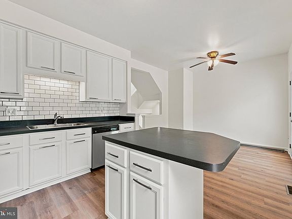 5th image of 14247 Glade Spring Dr