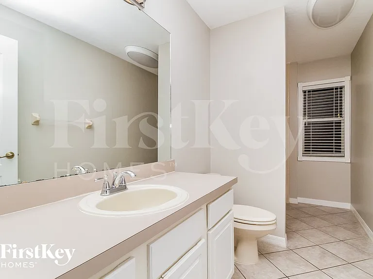 813 Arbor Hill Cir — Photo 14