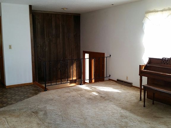 5th image of 1104 S 4th Ave