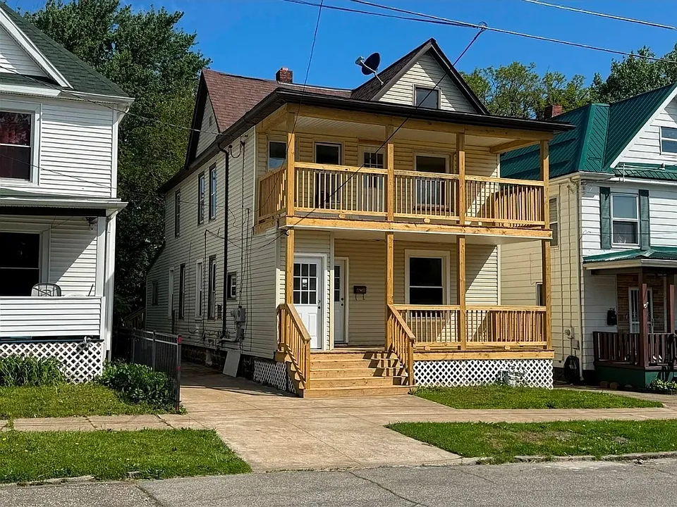 722 E 7th St #1STFL
