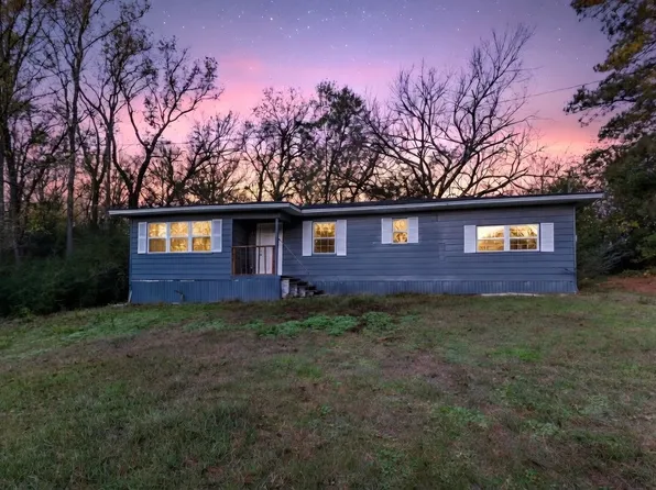 422 Stone St, Mineola, TX 75773