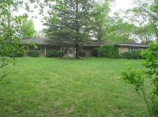 27433 W Henry Ln, Barrington, IL 60010