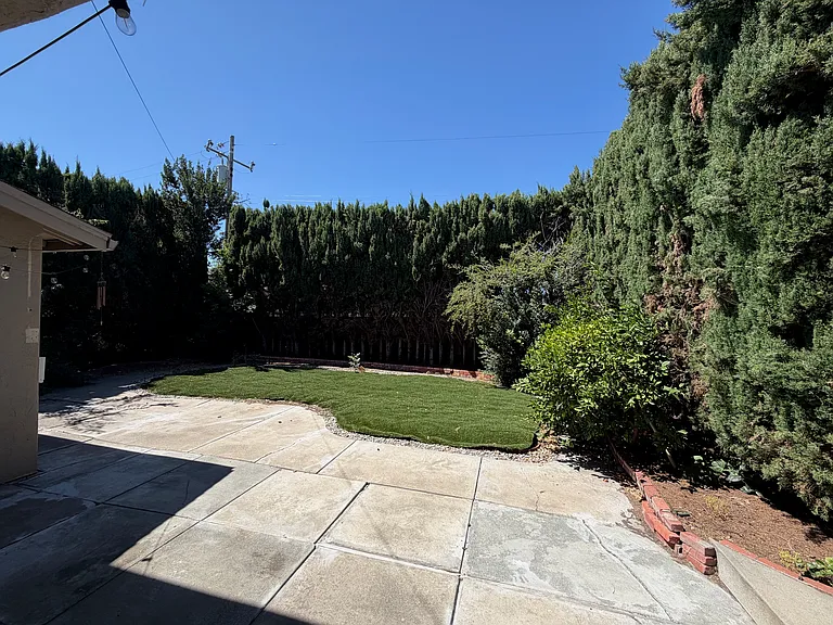 1565 Sonoma Dr — Photo 21