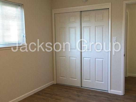 5th image of 2200 Princeton Dr