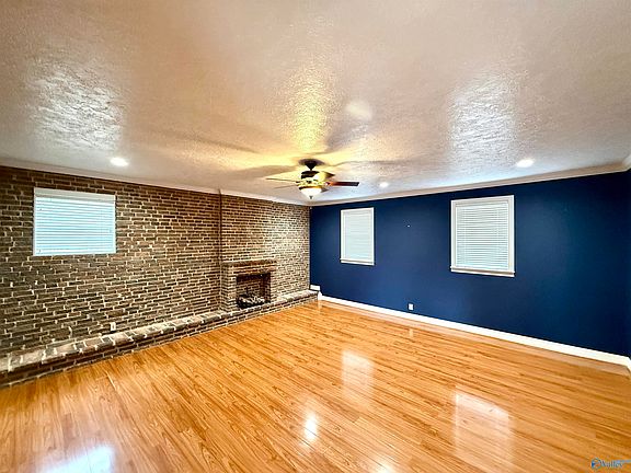 2nd image of 818 Bellevue Dr