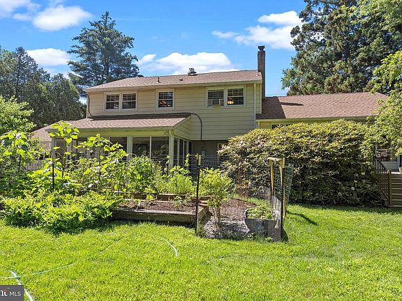 2nd image of 28 Edgewood Rd
