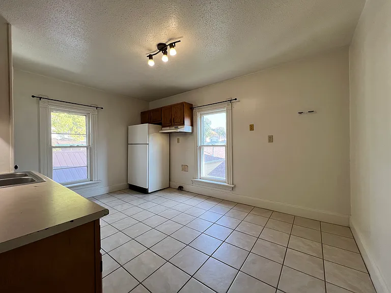 917 Mulberry Ave #4 — Photo 2
