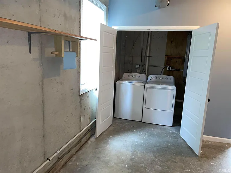 109 Ashe Ave — Photo 29