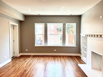 3rd image of 5310-12 S Harper Ave #2N
