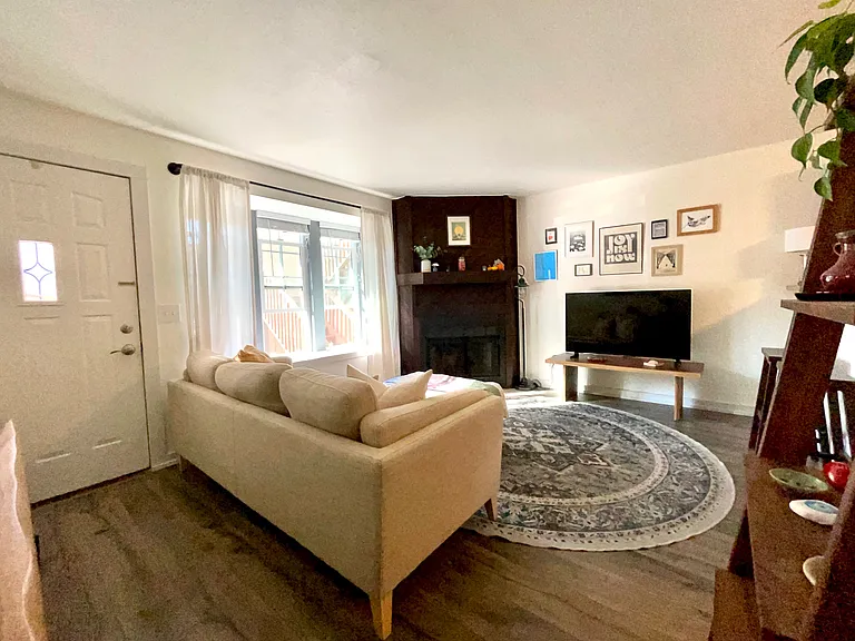 3062 W 107th Pl #F — Photo 10