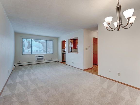 3rd image of 1330 Saint Paul Ave