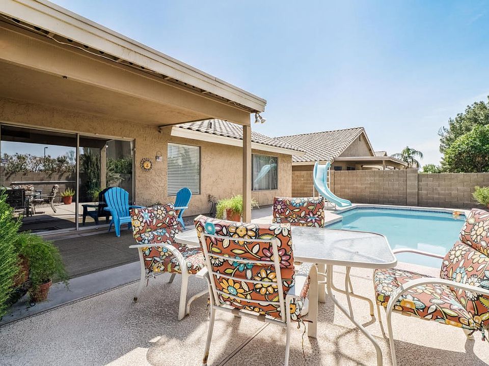 2466 S Rowen Mesa AZ 85209 USA-large-019