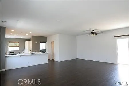 2 bed, 1581 sqft, $2,900 — Photo 4