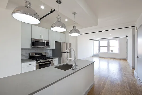 Rented by Bold New York | media 18