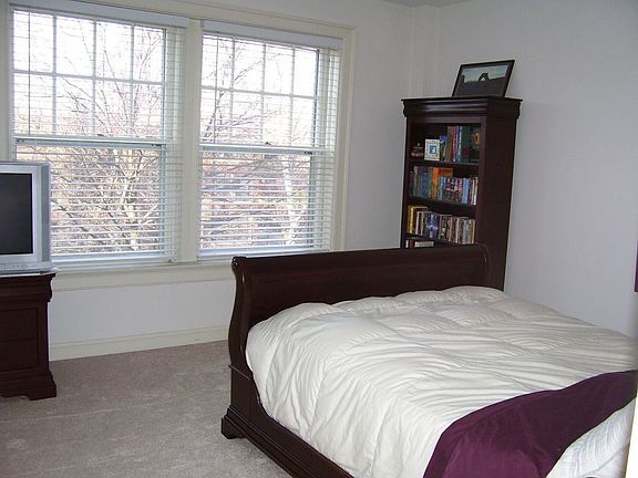 5th image of 5510 Waterman Blvd APT 301