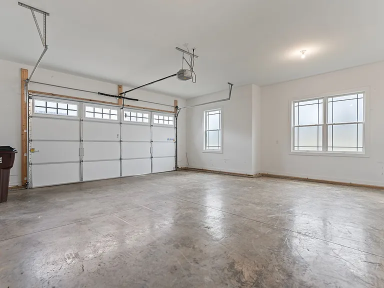 3222 Catalpa Farms Dr — Photo 29