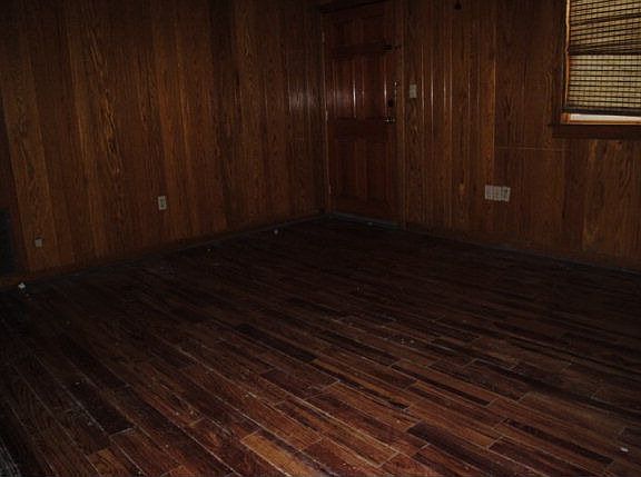 5th image of 118 W 205th St
