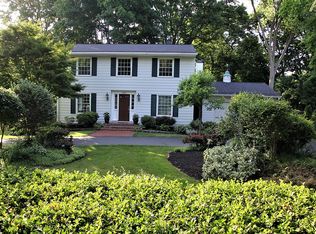 10475 Johnnycake Ridge Rd, Concord Township, OH 44077