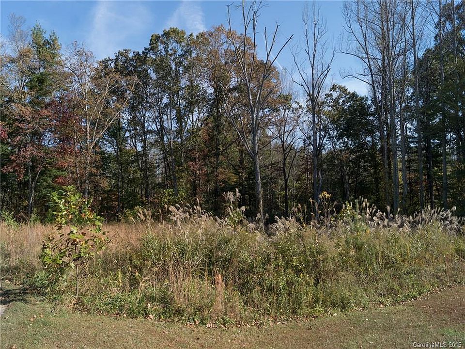 1st image of 143 Hollyhock Ct #7