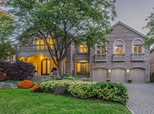 32 Arjay Cres, Toronto, ON M2L1C7