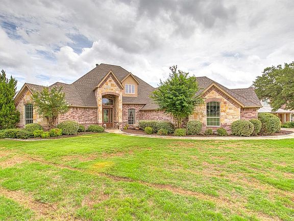 3rd image of 705 Mallard Pointe Dr