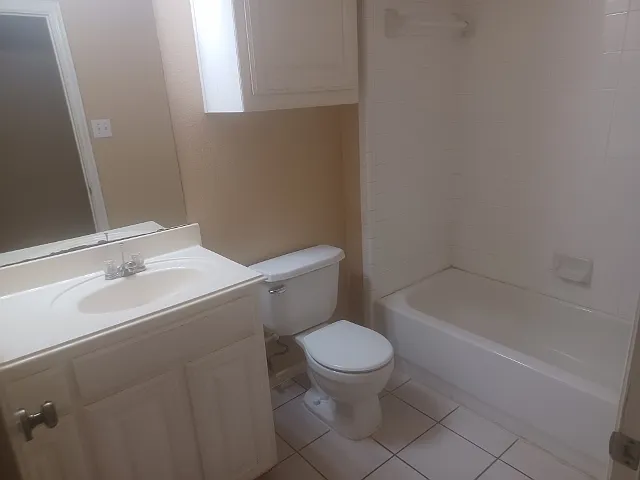 5721 Swords Dr — Photo 14
