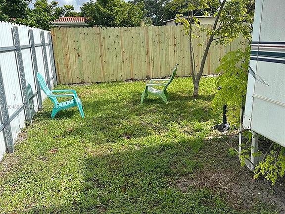 3rd image of 655 NW 152nd St #655