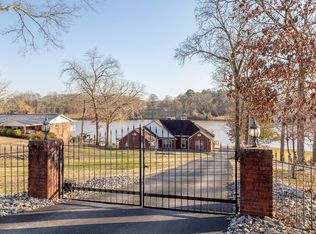 55 Virginia Shrs, Muscle Shoals, AL 35661