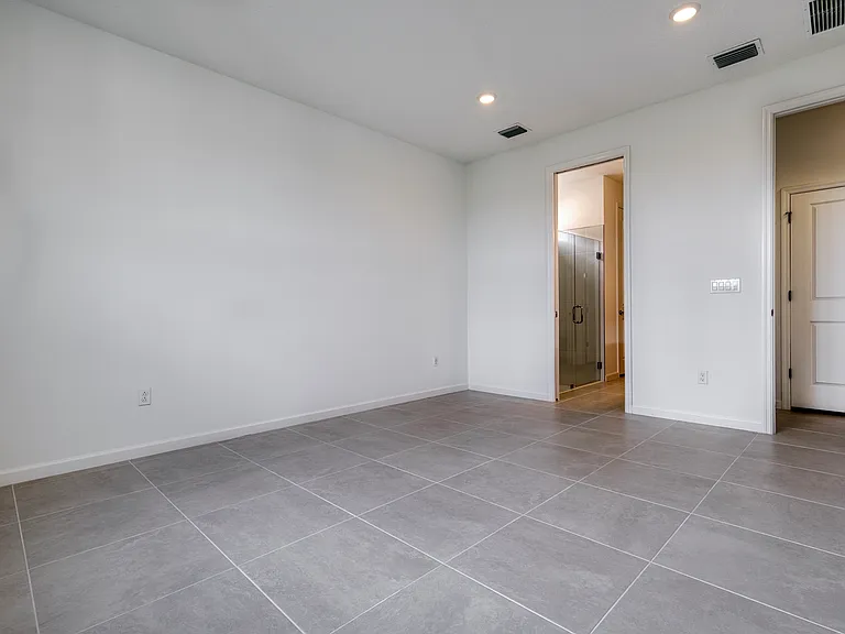 8348 Beagle Ter — Photo 17