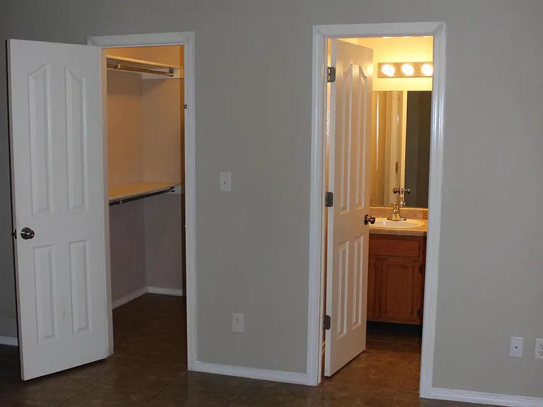 13978 Vaquero Rock Dr — Photo 28