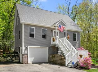 96 Sturbridge Rd, Holland, MA 01521