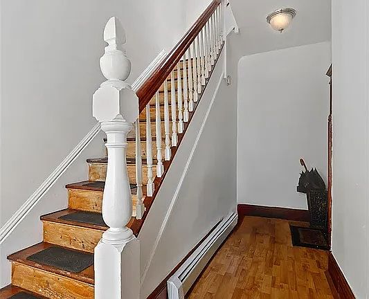 4th image of 221 Harrison Ave #2