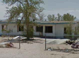 22067 Pera Rd, Hinkley, CA 92347