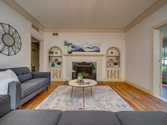 Fireplace, builtins, molding