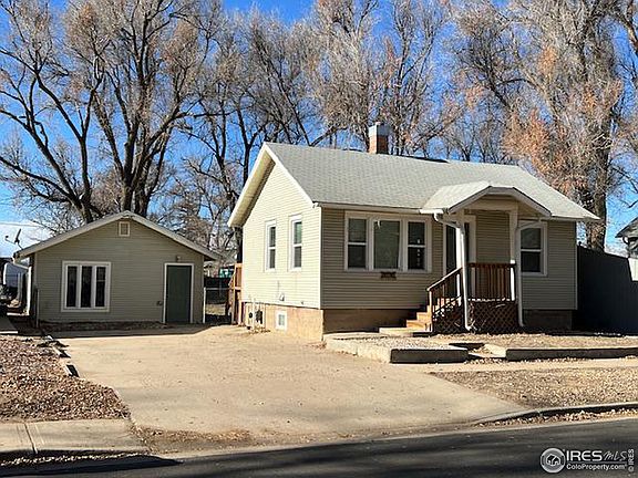 2nd image of 207 S Dorothy Ave