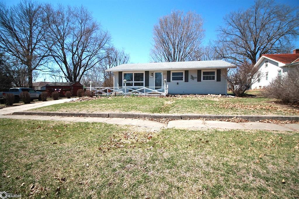 1009 S 17th St, Clarinda, IA 51632 Zillow