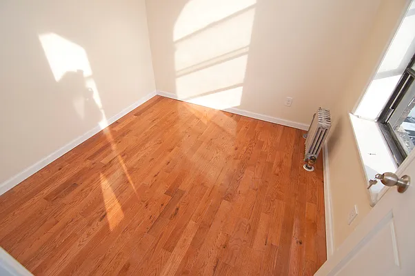 Rented by Genik Group Corp | media 12