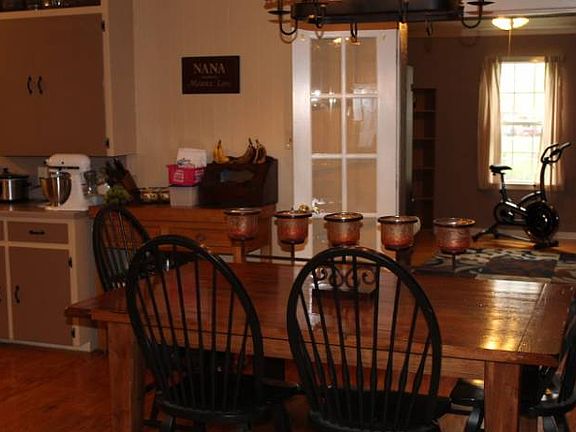 Dining area off Kitchen a