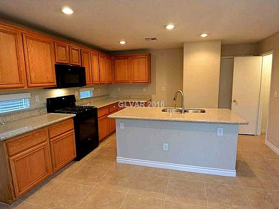4th image of 1184 Black Cherry St