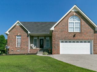 720 N Palmers Chapel Rd, White House, TN 37188